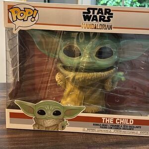 The Child Star Wars Mandalorian Jumbo Funko Pop 10”